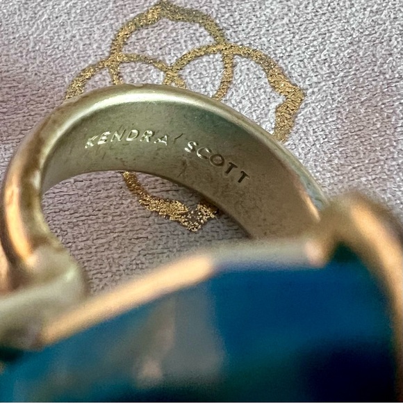 Kendra Scott Megan Cocktail Ring - Picture 5 of 6